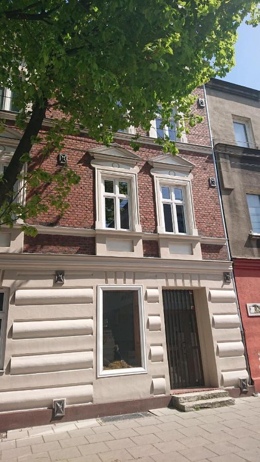 Apartamenty Przy Stonehenge Sosnowiec Esterno foto
