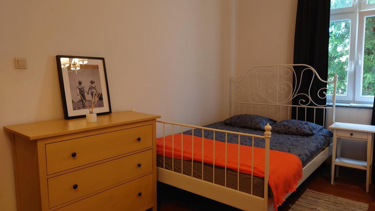Apartamenty Przy Stonehenge Sosnowiec Esterno foto