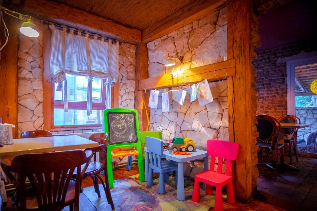 Apartamenty Przy Stonehenge Sosnowiec Esterno foto